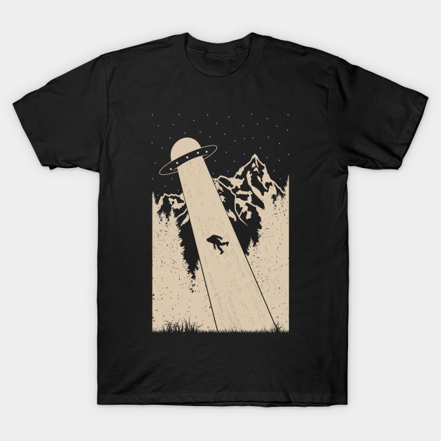 Bigfoot Ufo Abduction T-Shirt by Tesszero